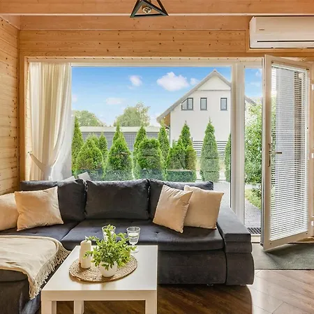 Stunning In With Wifi, Heated Swimming Pool And 2 Bedrooms 2
